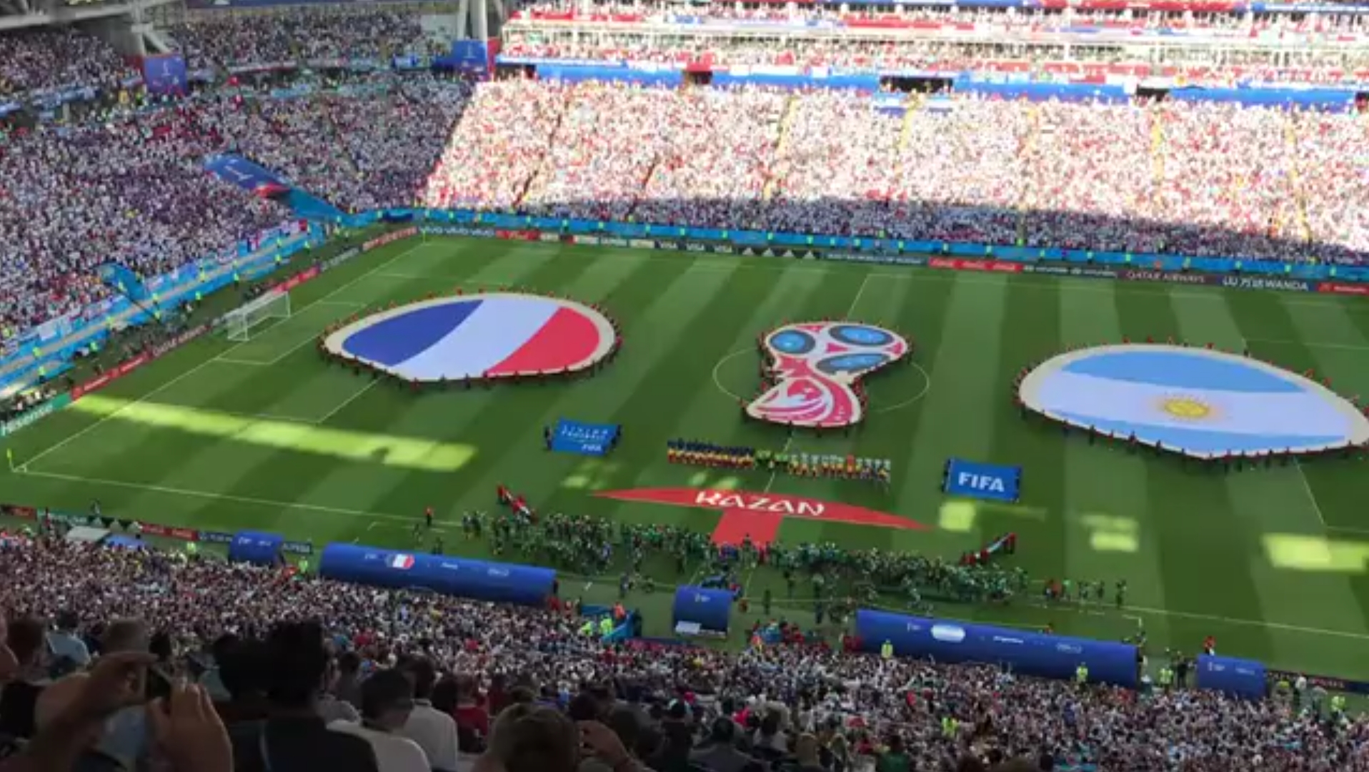 展注入了