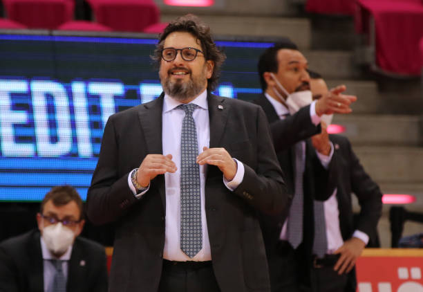 女排在副攻 女排在副攻