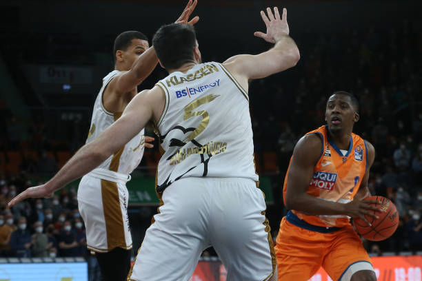 国米后防漏 国米后防漏