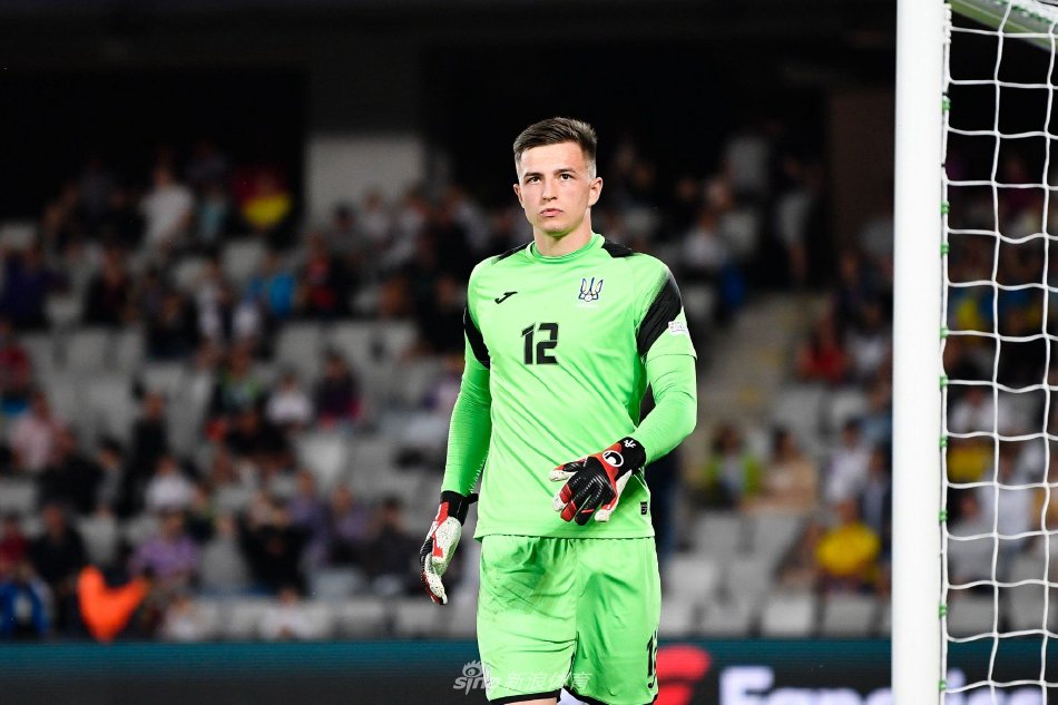 手的比赛一 手的比赛一