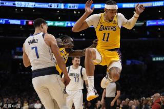 詹姆斯一向 詹姆斯一向